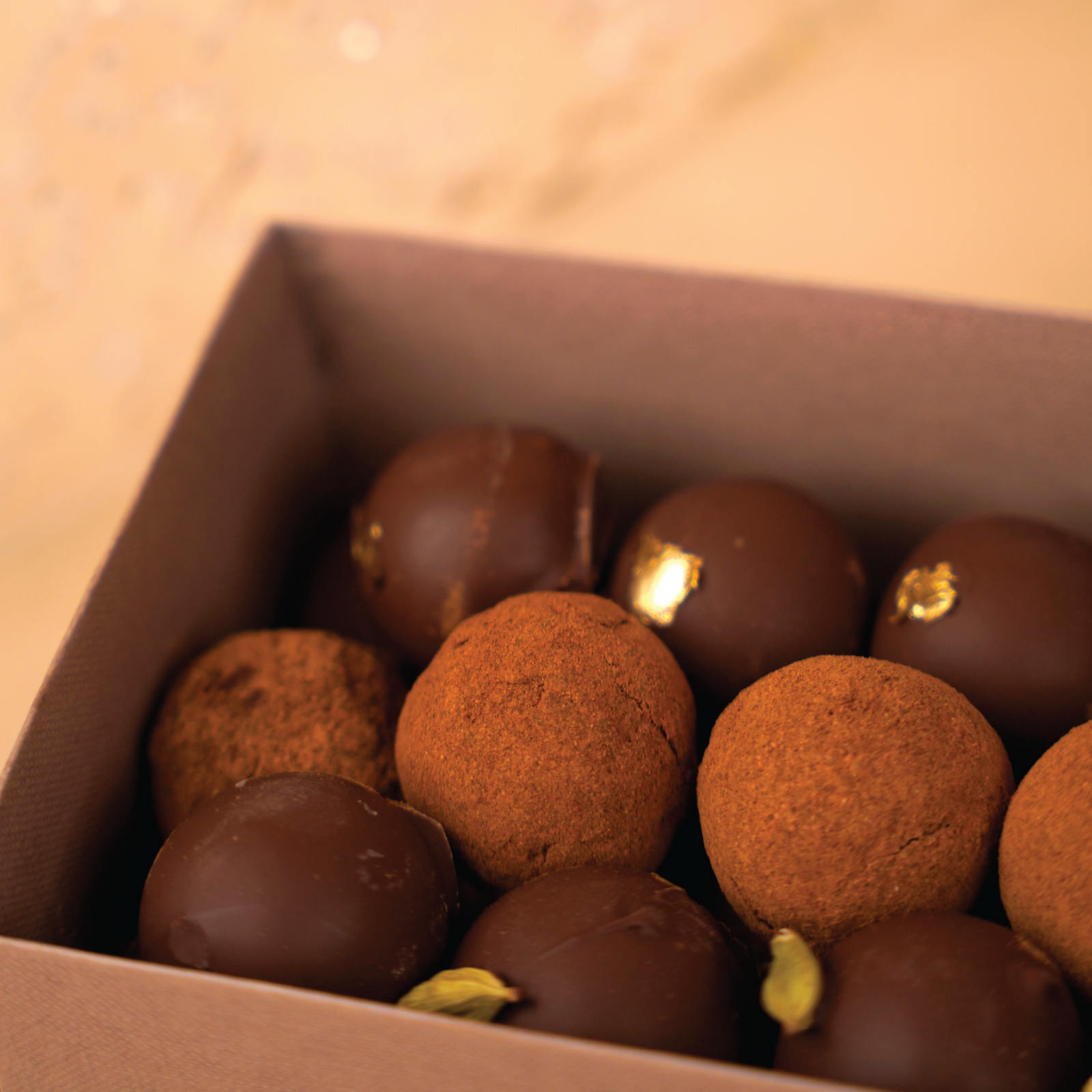 Belgian Chocolate – Dipped Dates Truffle Selection