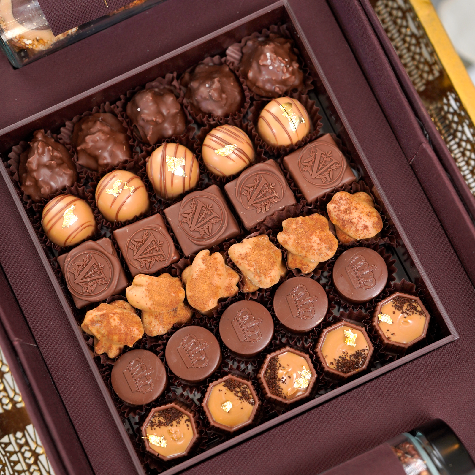 Victorian Burgundy Heritage Luxe Box - Image 4