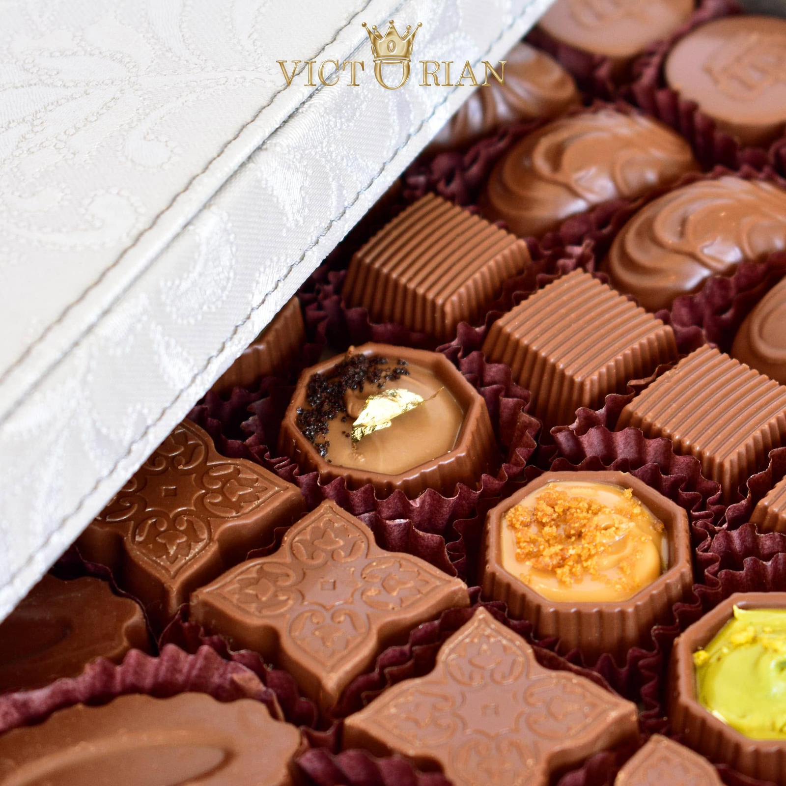 Victoria Signature Chocolate Box - Image 2